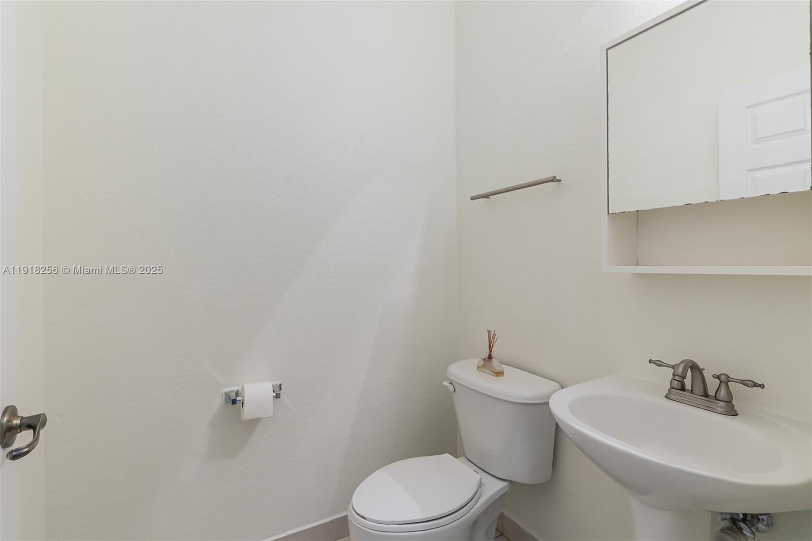 KENDALL BREEZE SOUTH - Residential