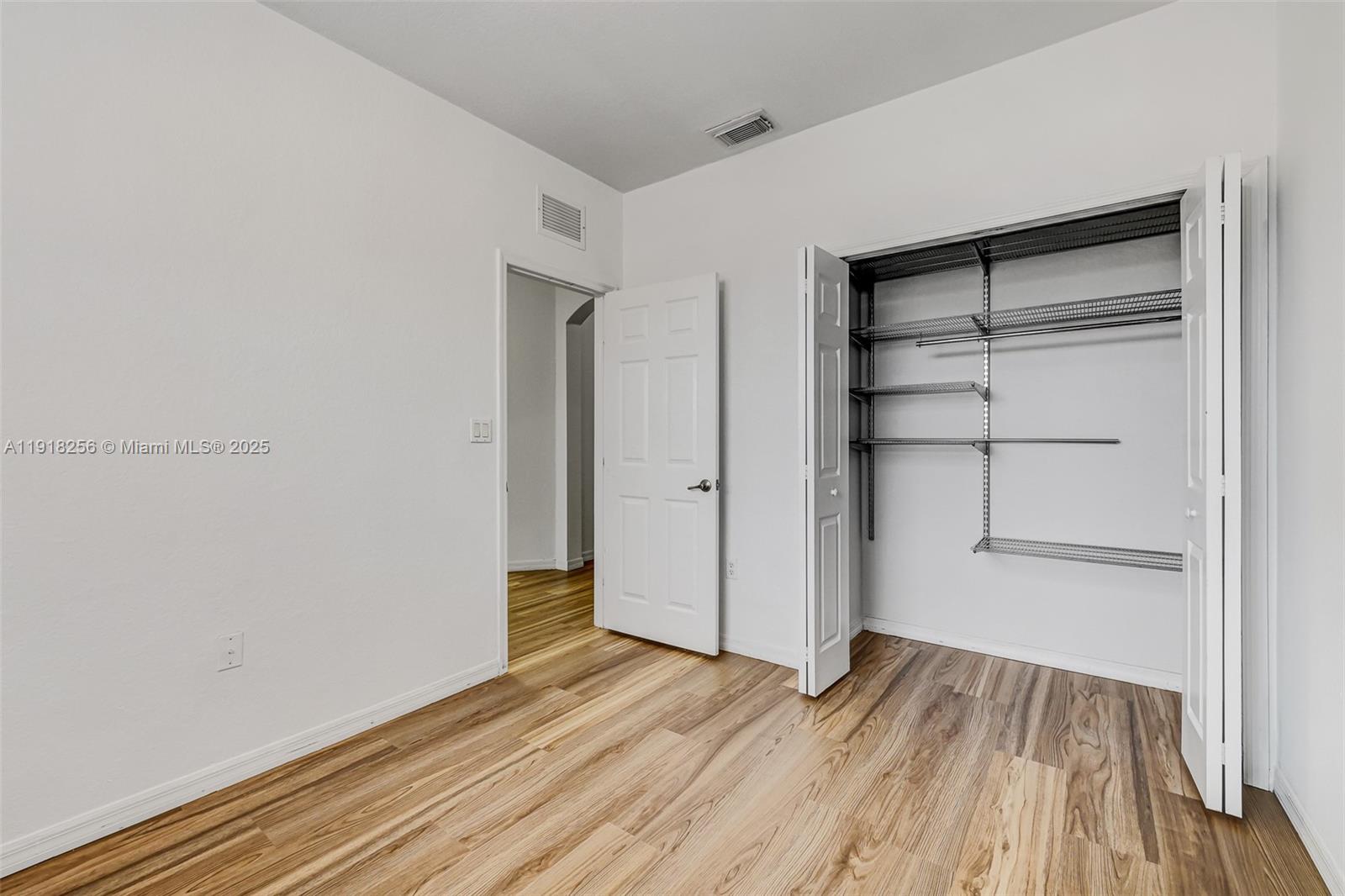 KENDALL BREEZE SOUTH - Residential