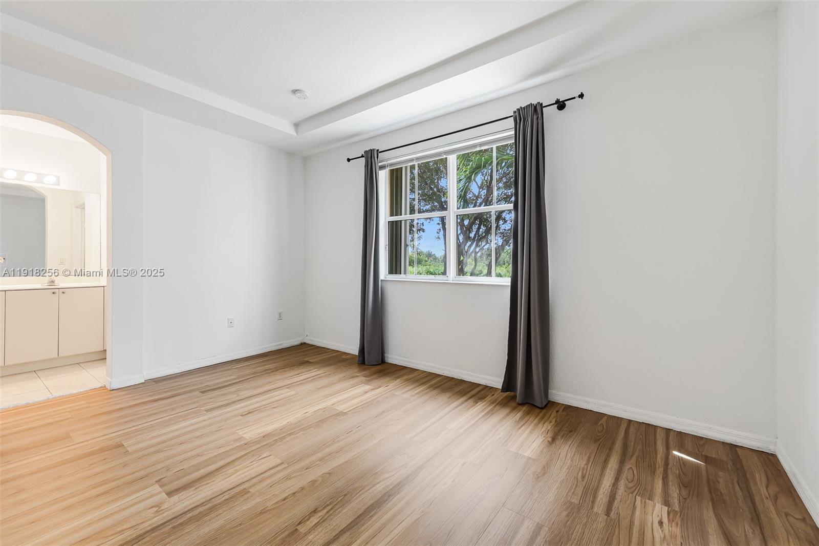 KENDALL BREEZE SOUTH - Residential