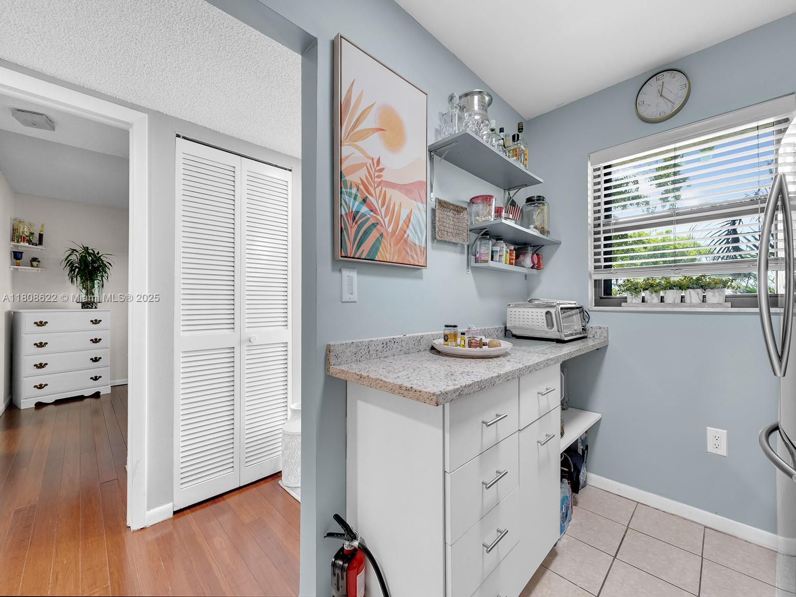 BELLA MAR B CONDO - Residential