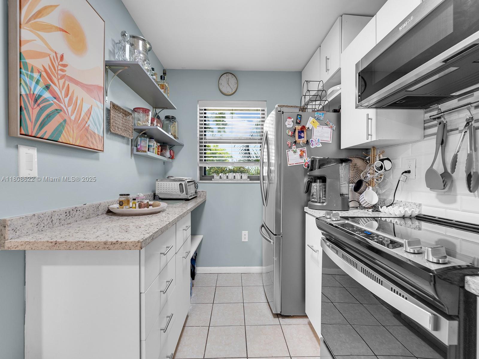 BELLA MAR B CONDO - Residential