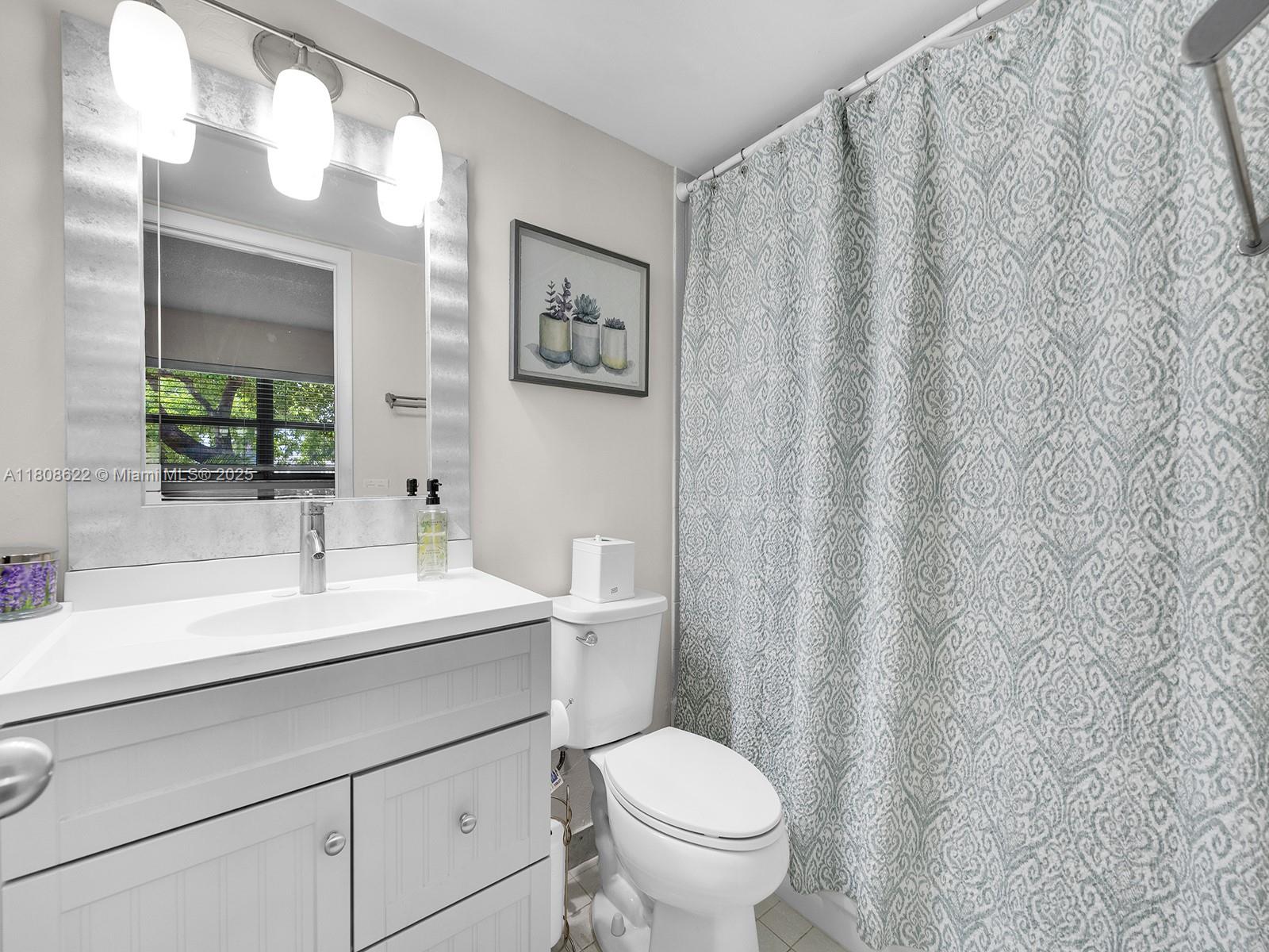 BELLA MAR B CONDO - Residential