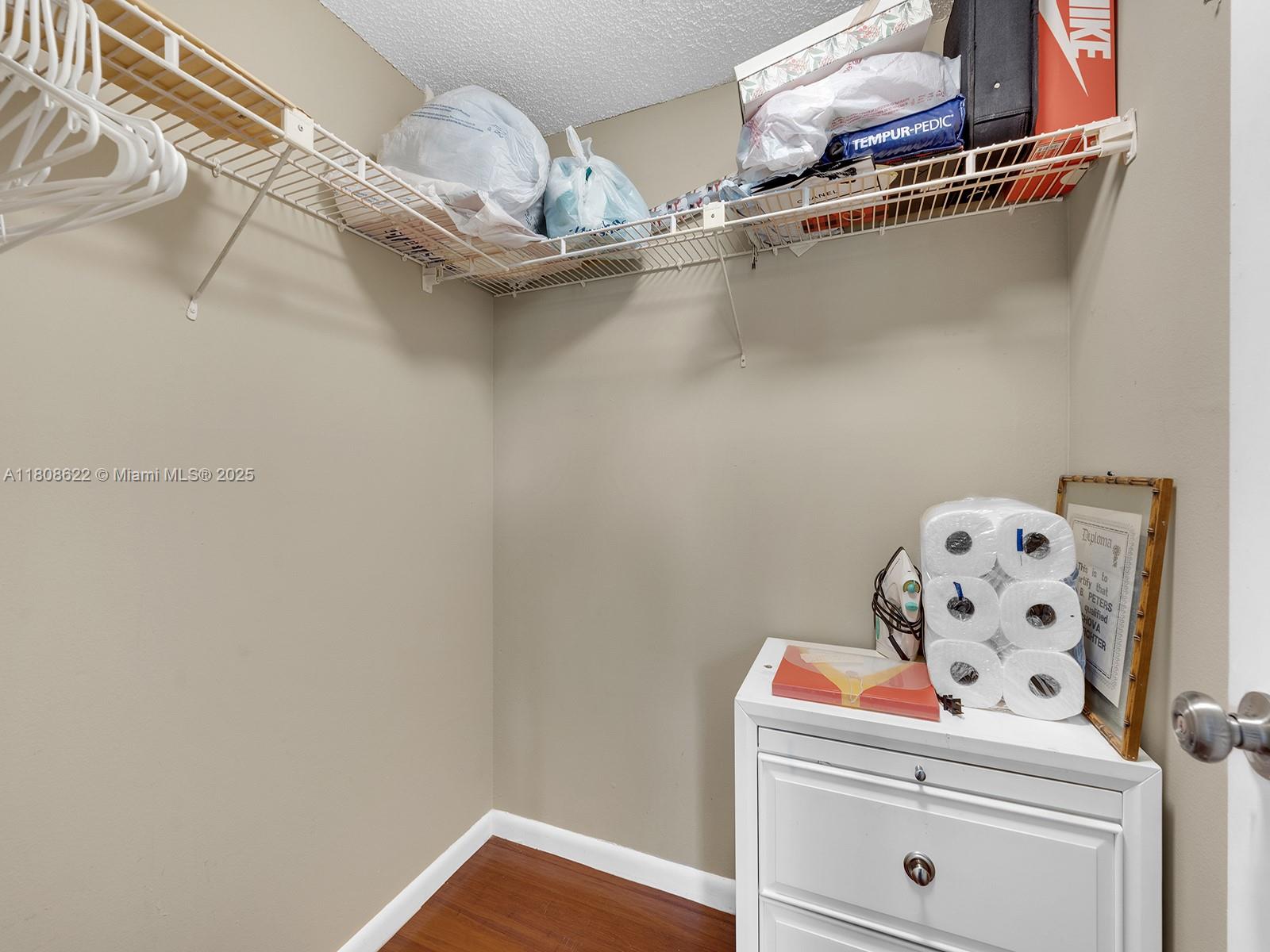 BELLA MAR B CONDO - Residential