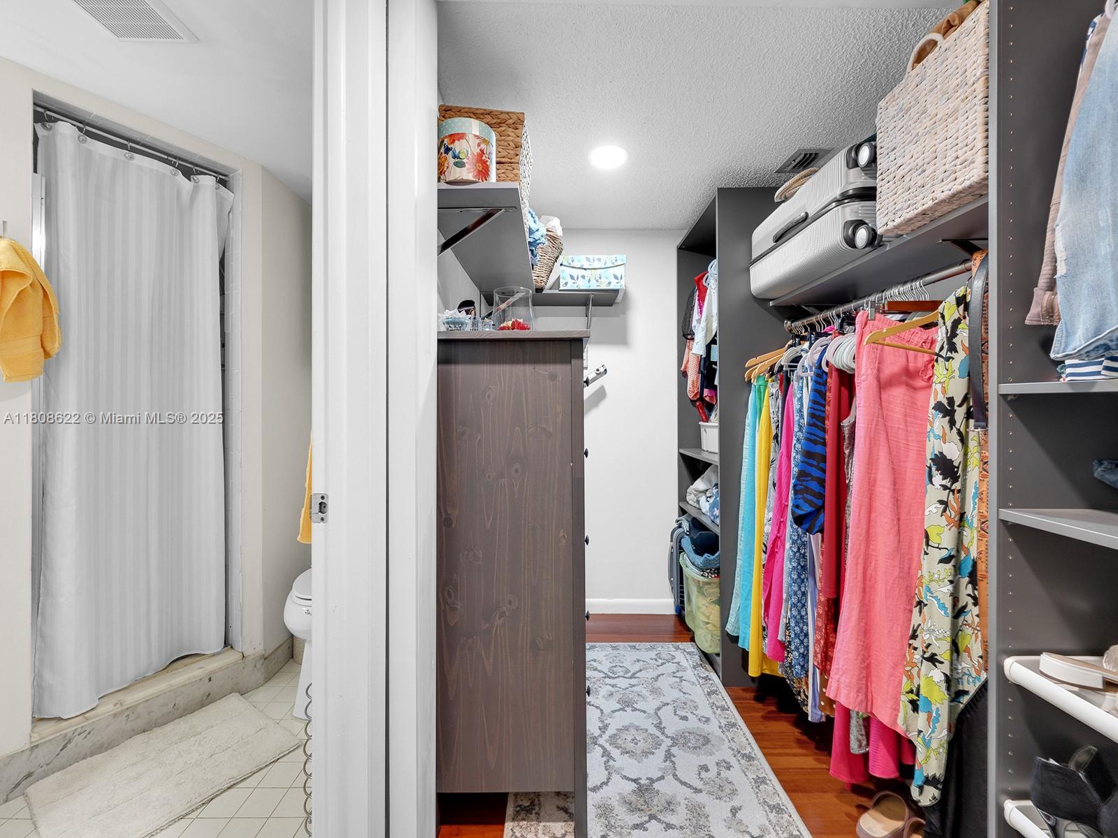 BELLA MAR B CONDO - Residential