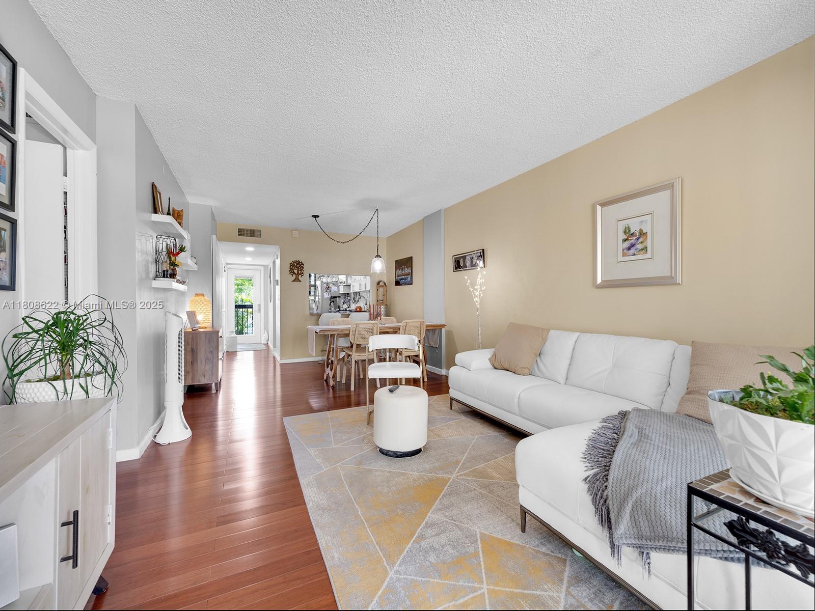 BELLA MAR B CONDO - Residential