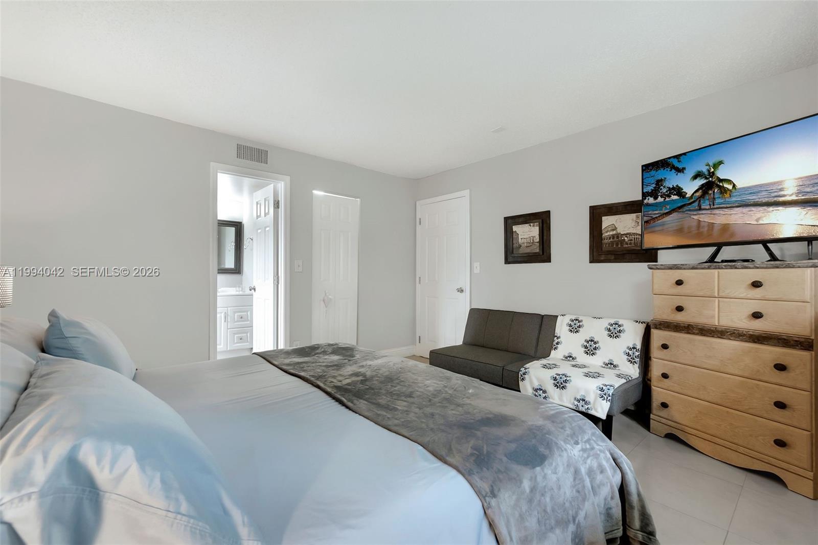 CRYSTAL HILLS III CONDO - Residential