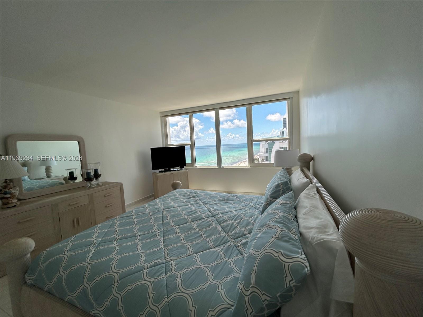 ALEXANDER TOWERS CONDO - Residential Lease