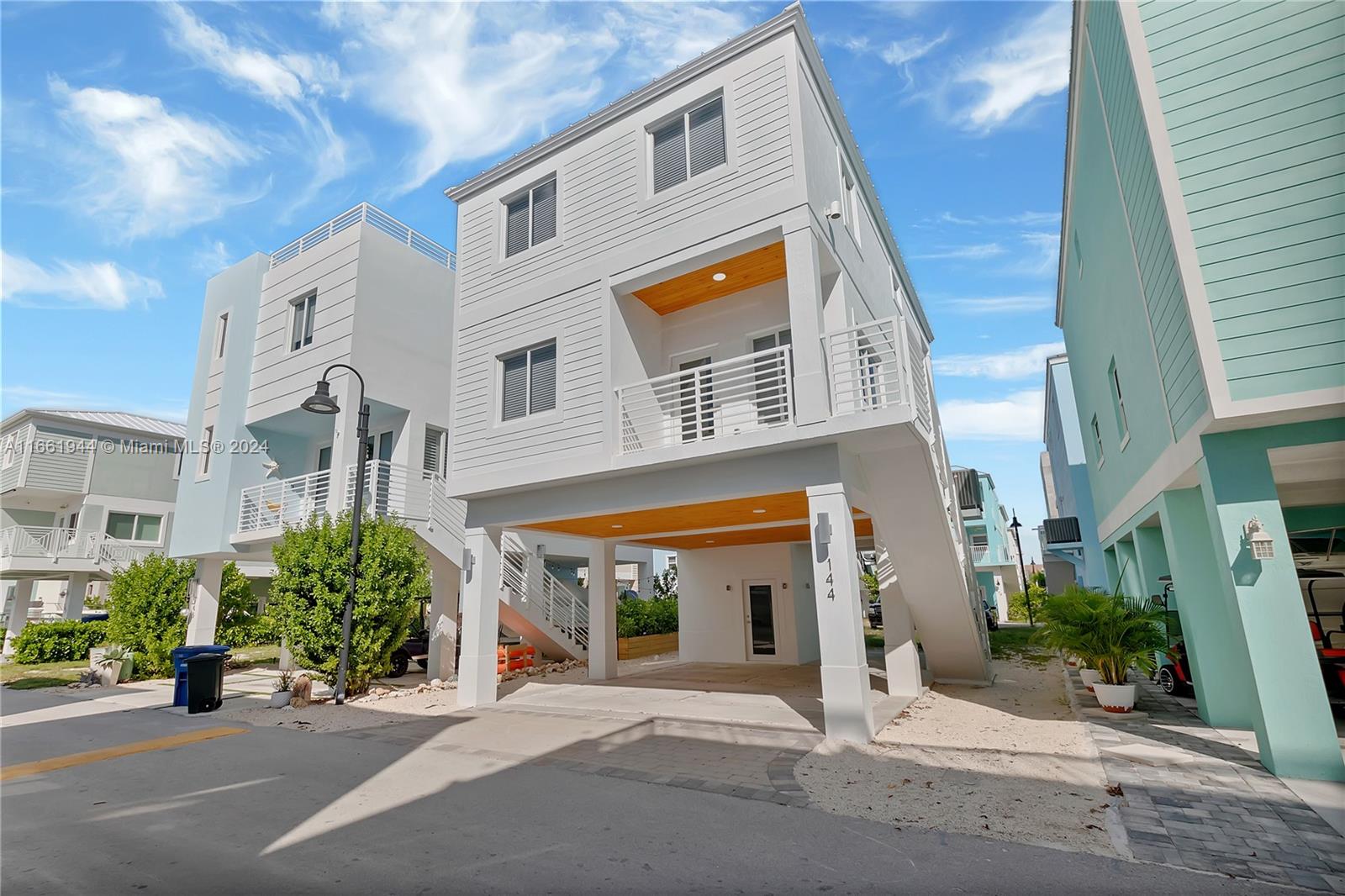 Rental Property at 94825 Overseas Highway 144, Key Largo, Monroe County, Florida - Bedrooms: 3 
Bathrooms: 1  - $5,000 MO.