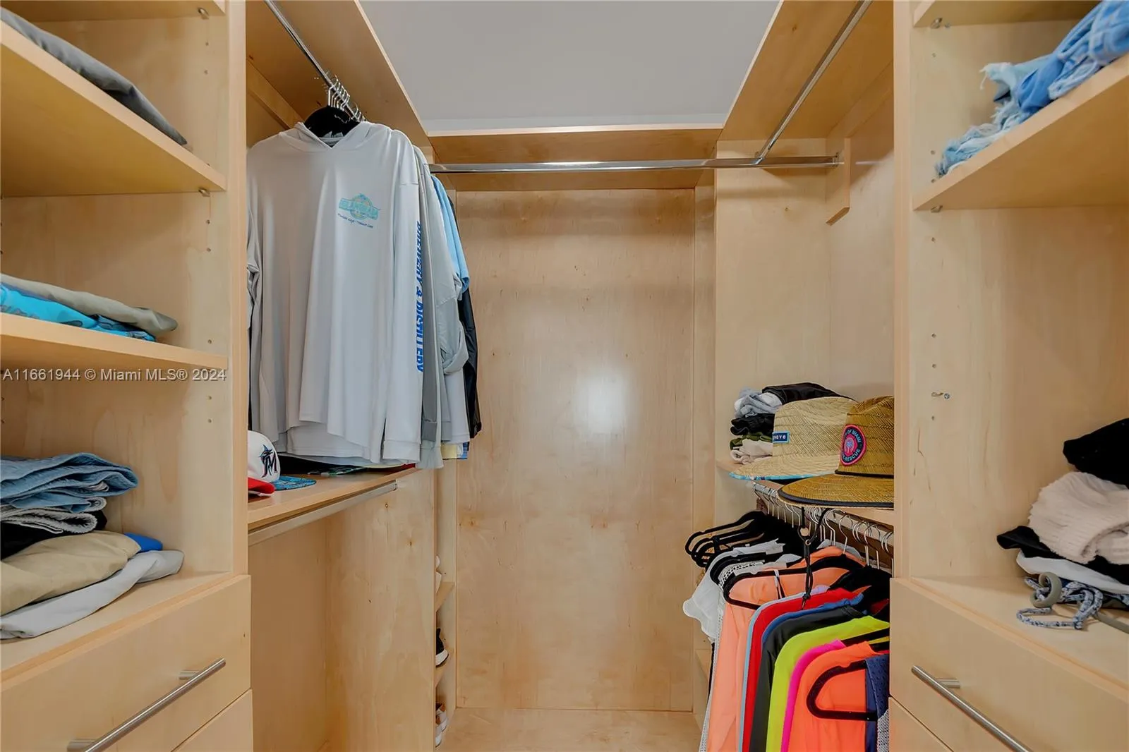 Key Largo, Florida 33037, United States, 2 Bedrooms Bedrooms, ,1 BathroomBathrooms,Residential,Active,43311