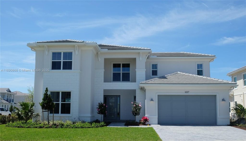 Photo of 9337 Crestview Cir, Palm Beach Gardens, FL 33412 (MLS # A11690868)