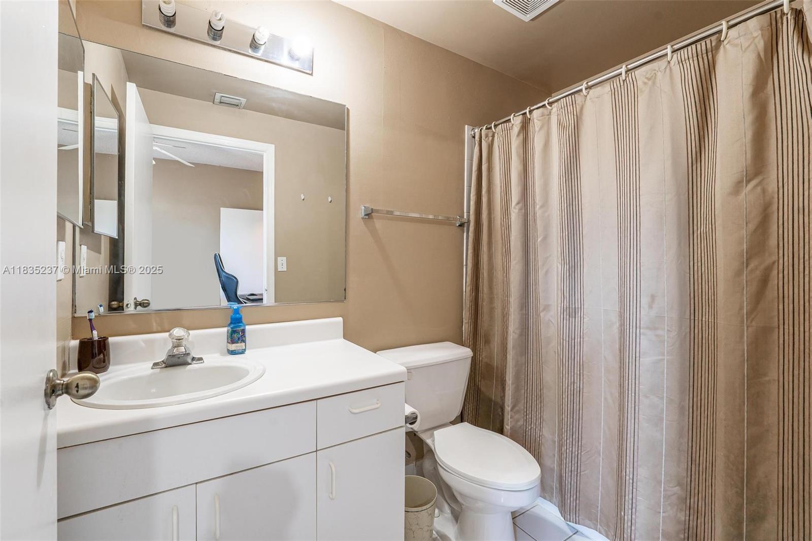 SECTORS 3 & 4 BOUNDARY PL - Residential