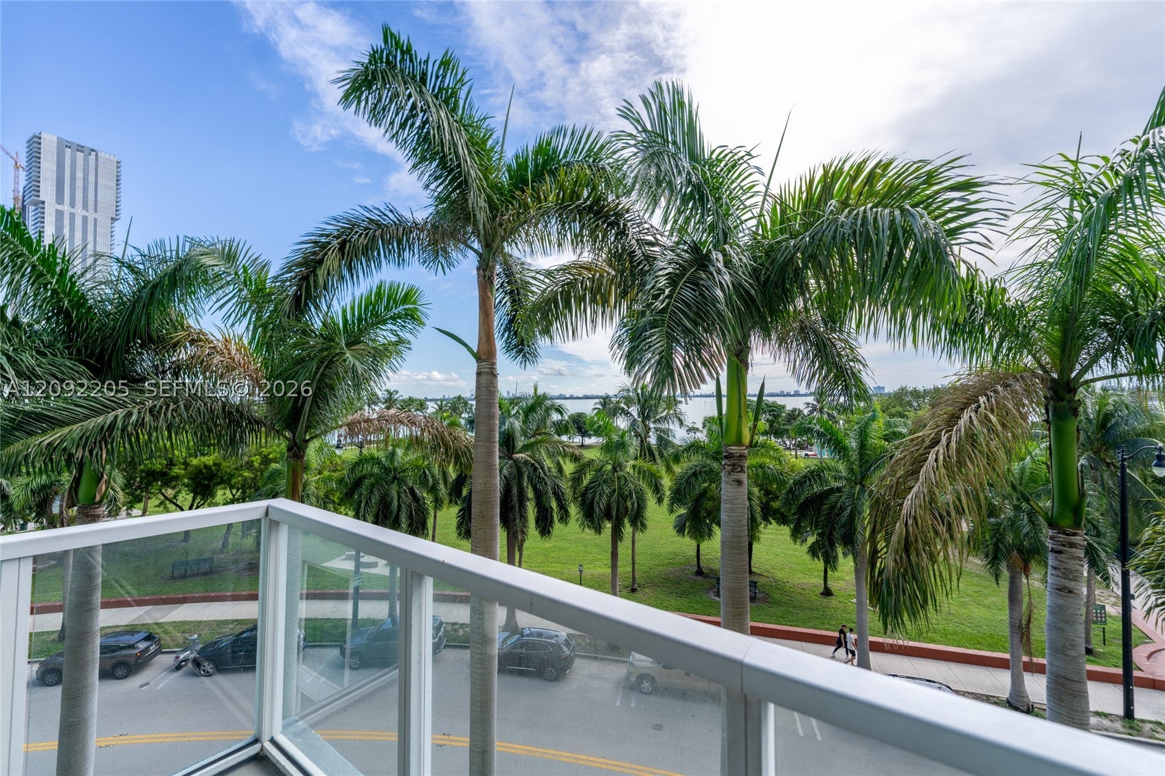 1900 N Bayshore Dr 602