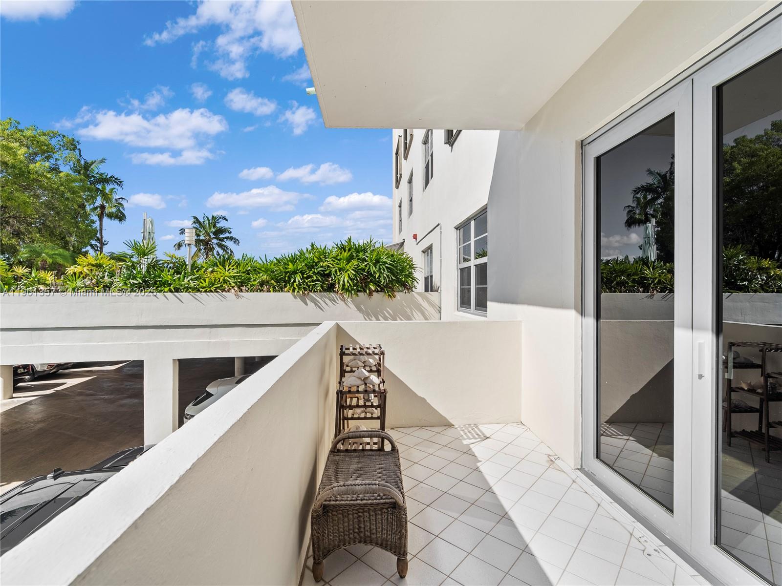 ISLAND TERRACE CONDO - Residential