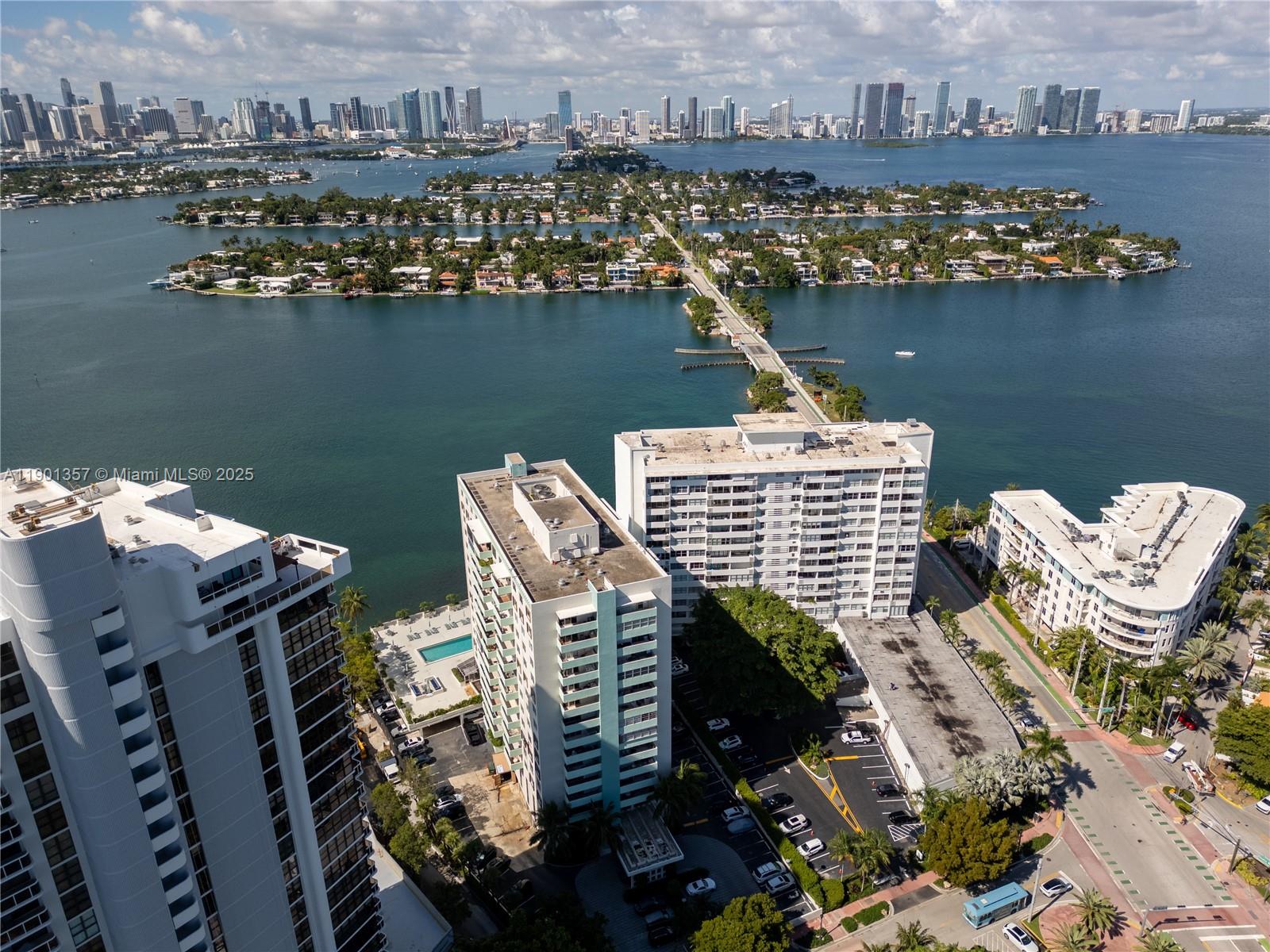 ISLAND TERRACE CONDO - Residential