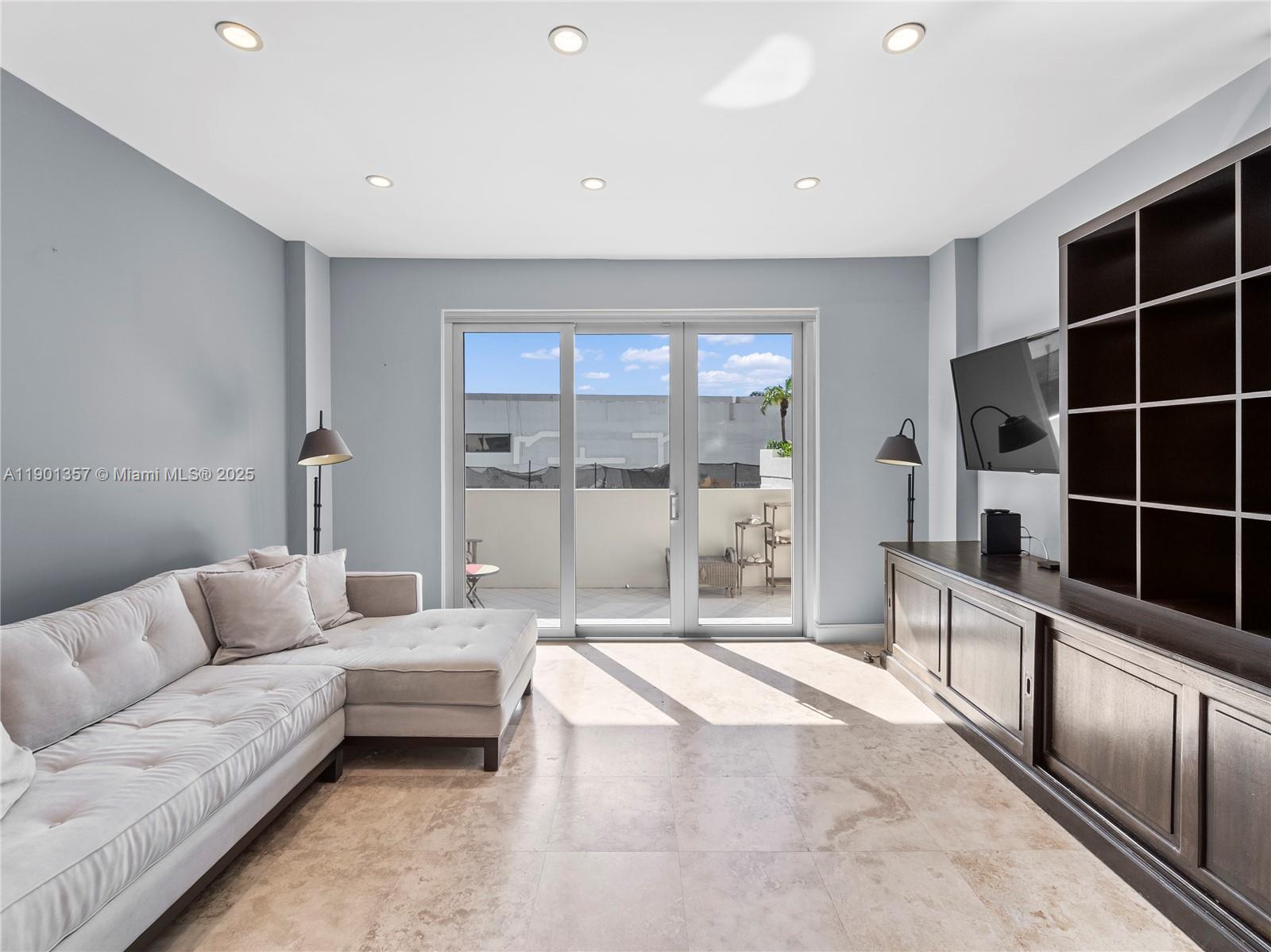 ISLAND TERRACE CONDO - Residential