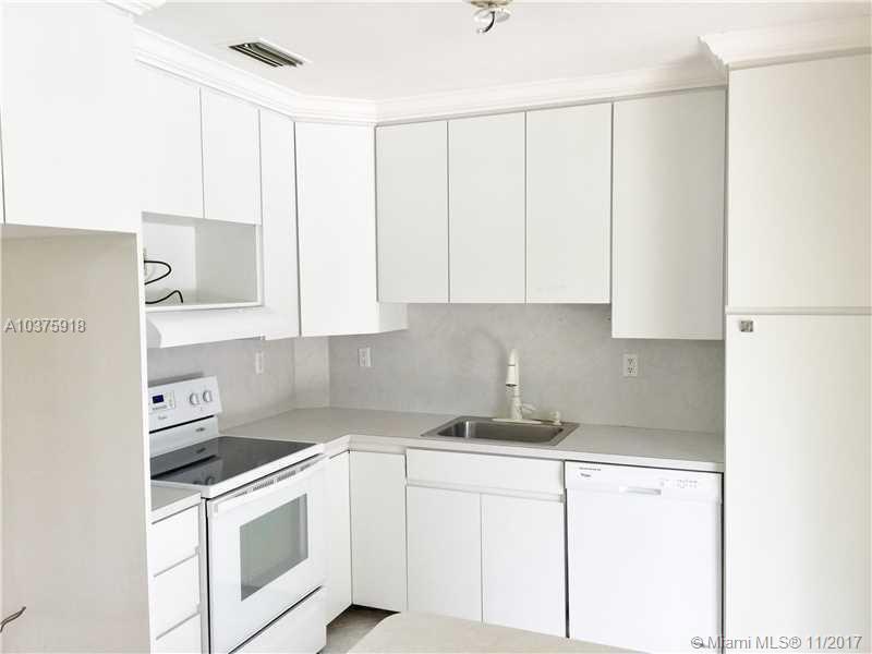 BROWARD GARDENS - Residential Lease