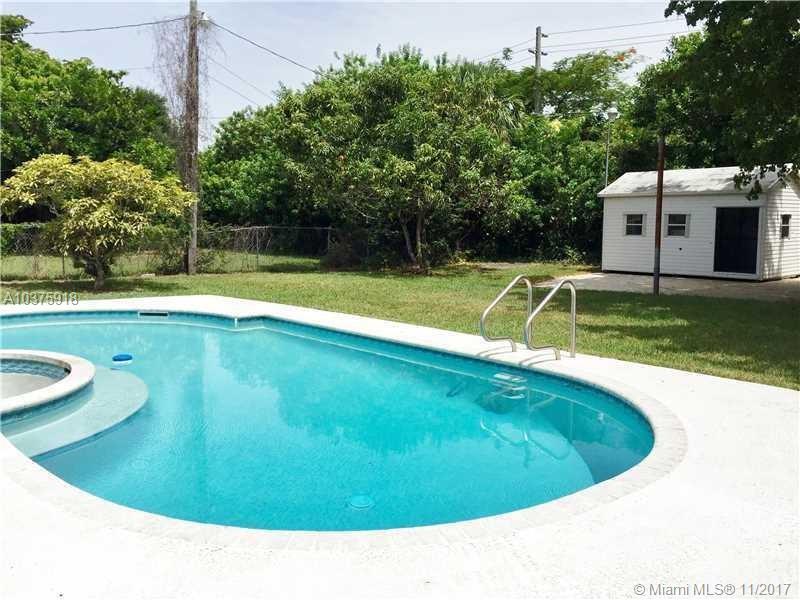 BROWARD GARDENS - Residential Lease