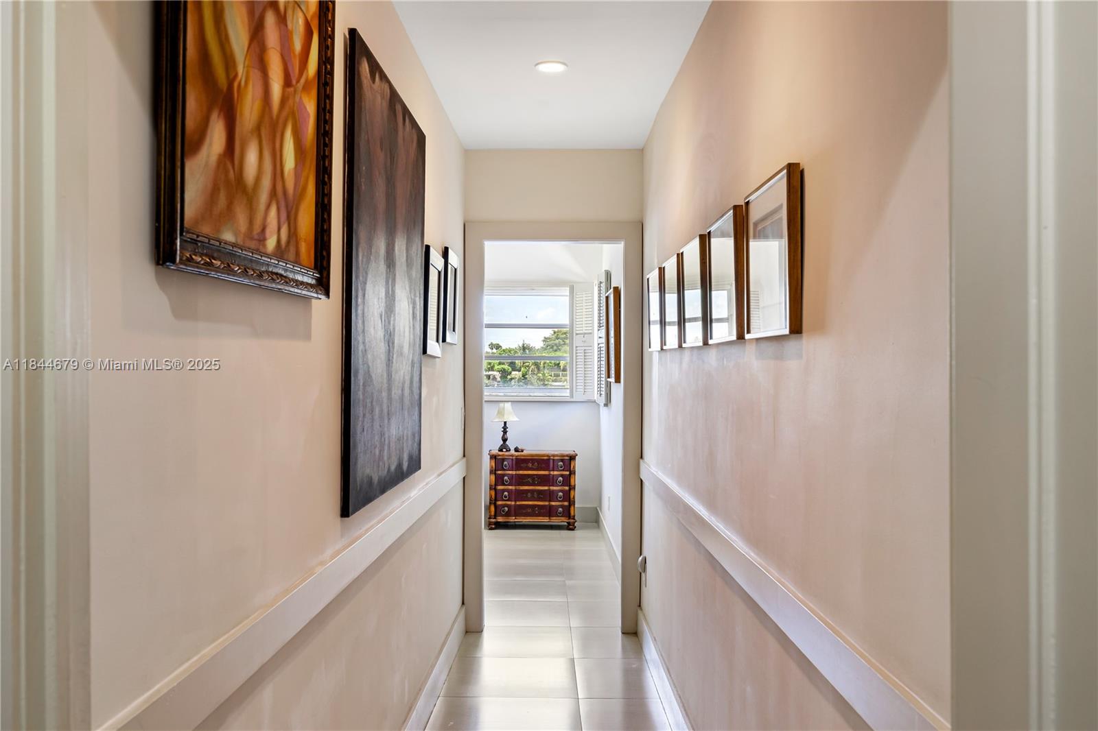 BLUE LAKE - Residential