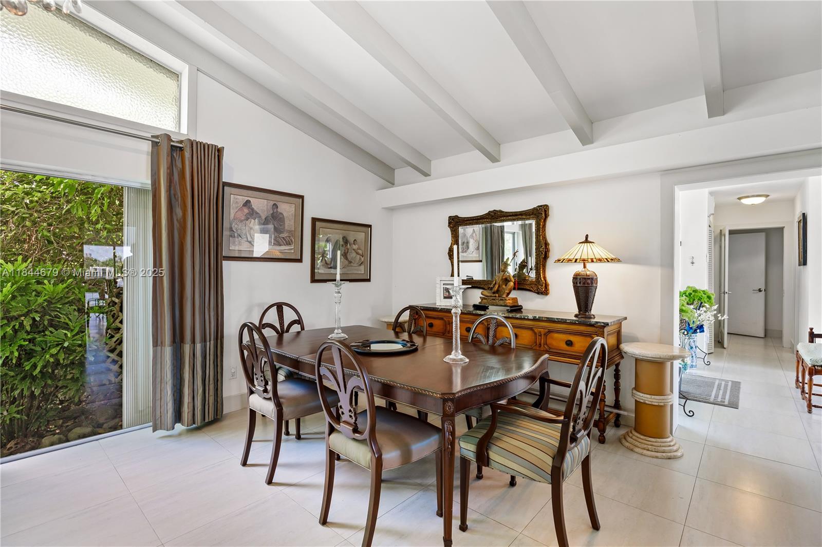 BLUE LAKE - Residential