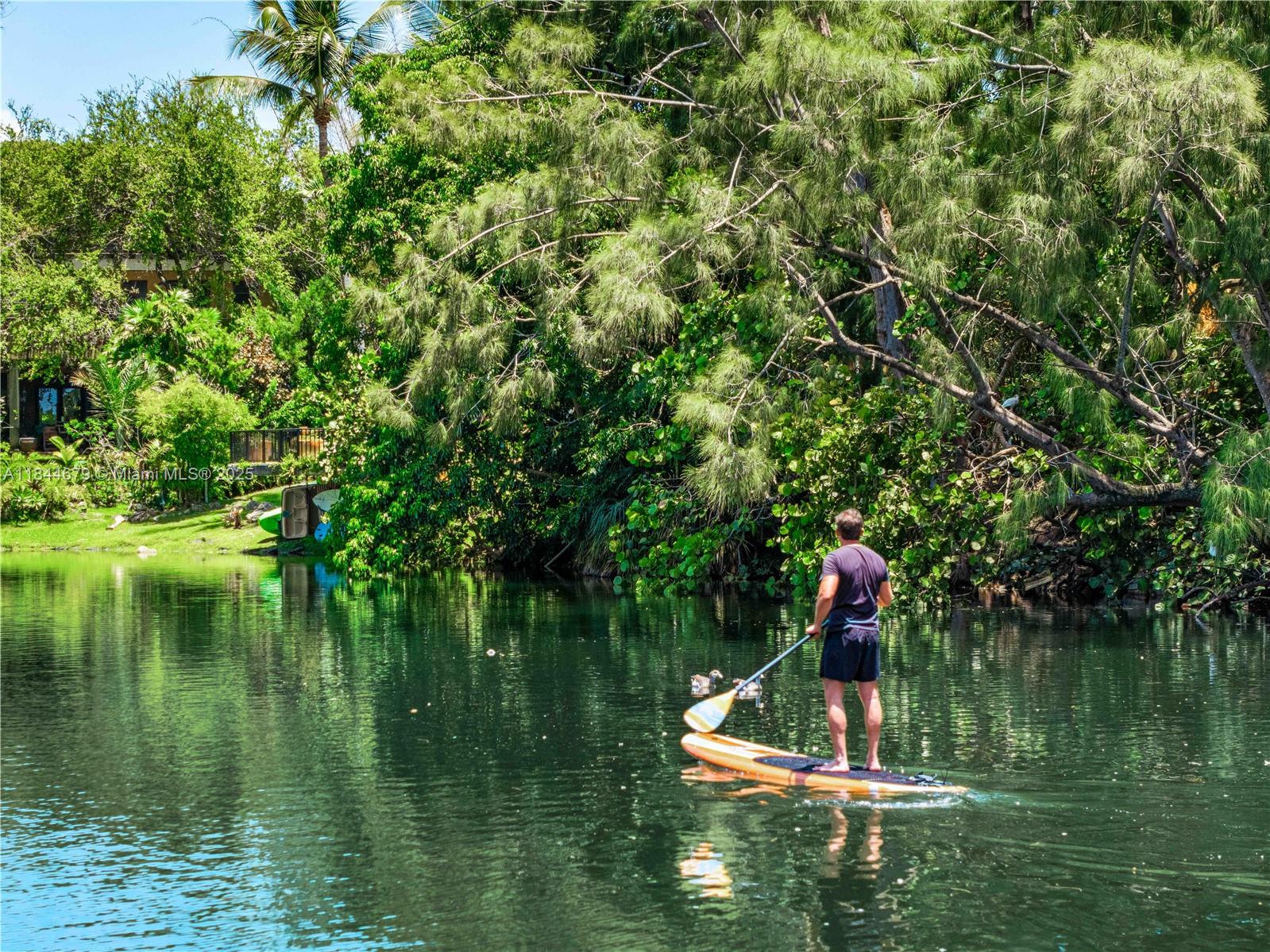 BLUE LAKE - Residential