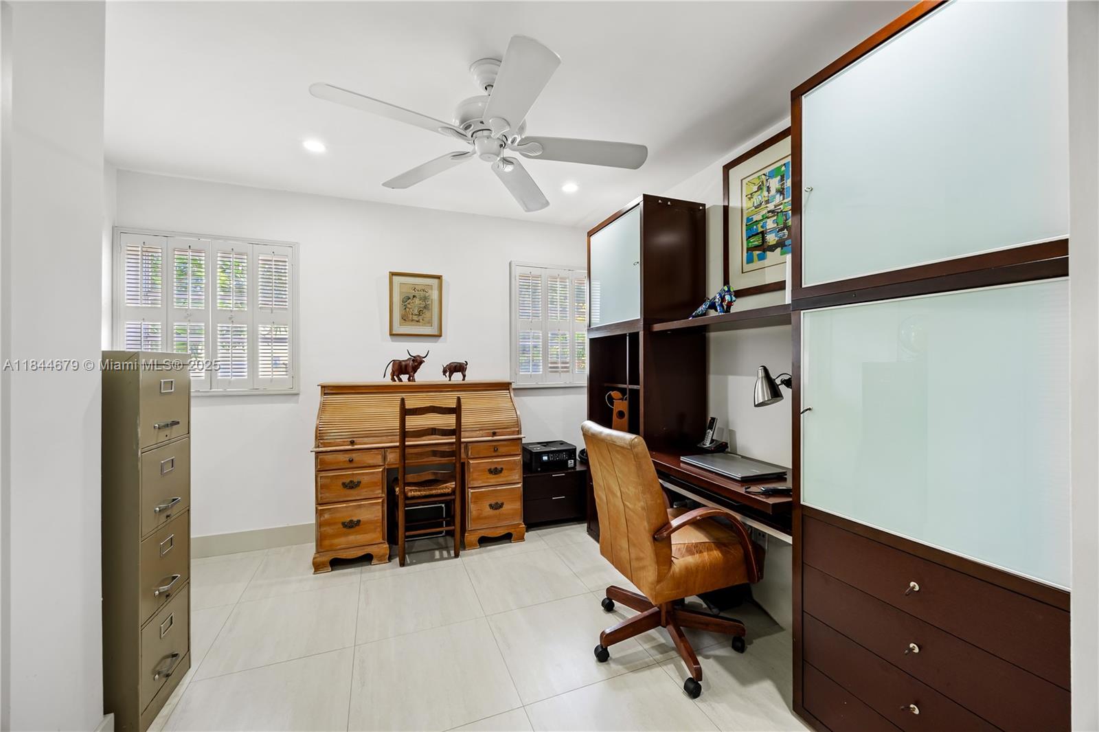 BLUE LAKE - Residential