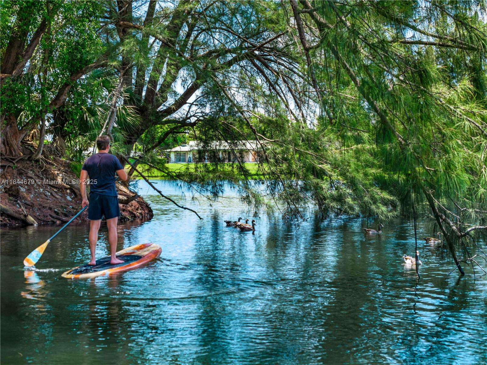 BLUE LAKE - Residential