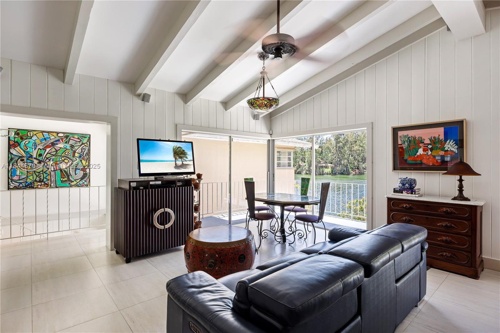 BLUE LAKE - Residential