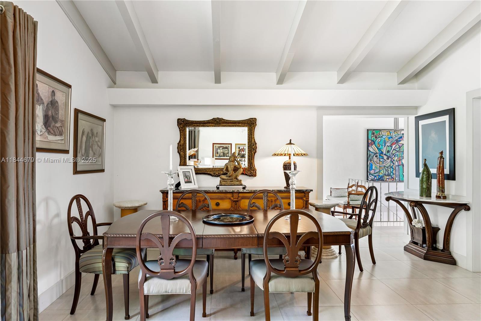 BLUE LAKE - Residential