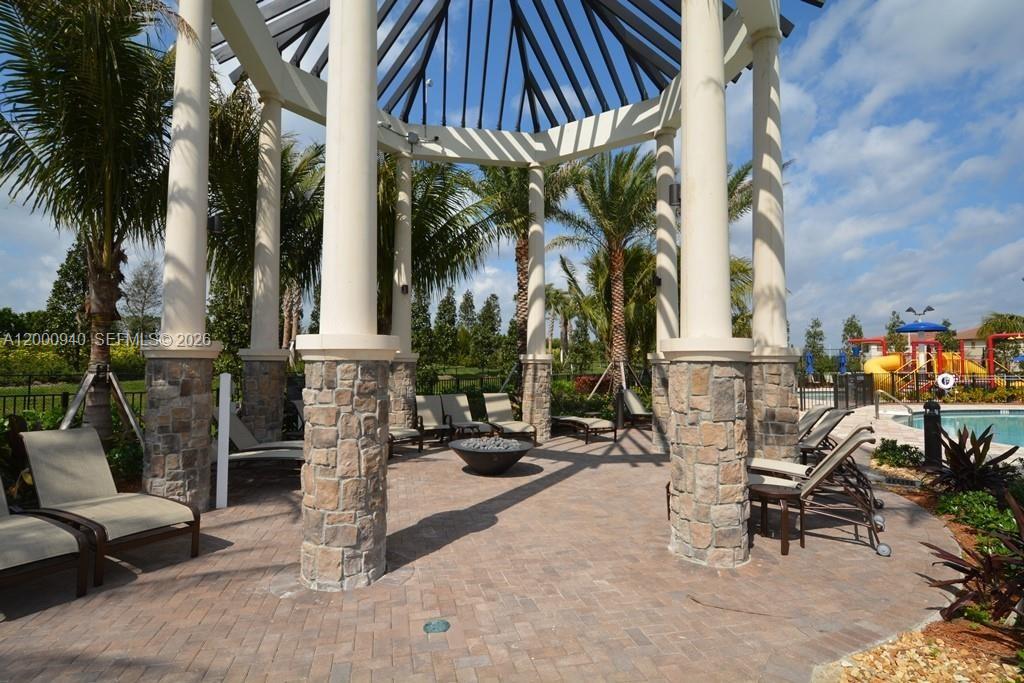 DEBUYS PLAT - Residential Lease