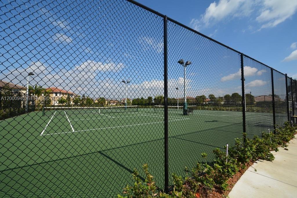 DEBUYS PLAT - Residential Lease