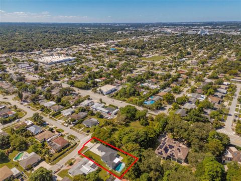 Tiny photo for 651 NE 172nd St, Miami, FL 33162 (MLS # A12027616)