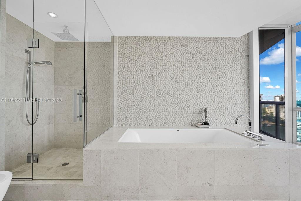 JADE OCEAN CONDO - Residential Lease