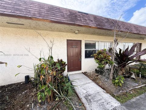 View photos, virtual tours, details... 5321 NW 23rd St 181 Lauderhill FL 33313