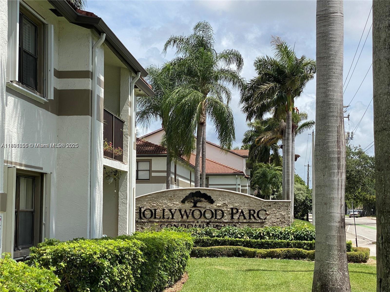 HOLLYWOOD PARC CONDOMINIU - Residential