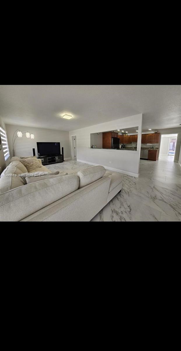 HARBOR SHORES - Residential