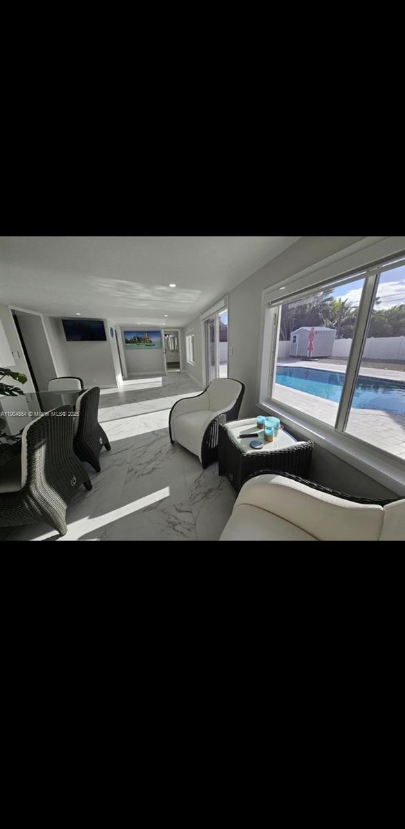 HARBOR SHORES - Residential