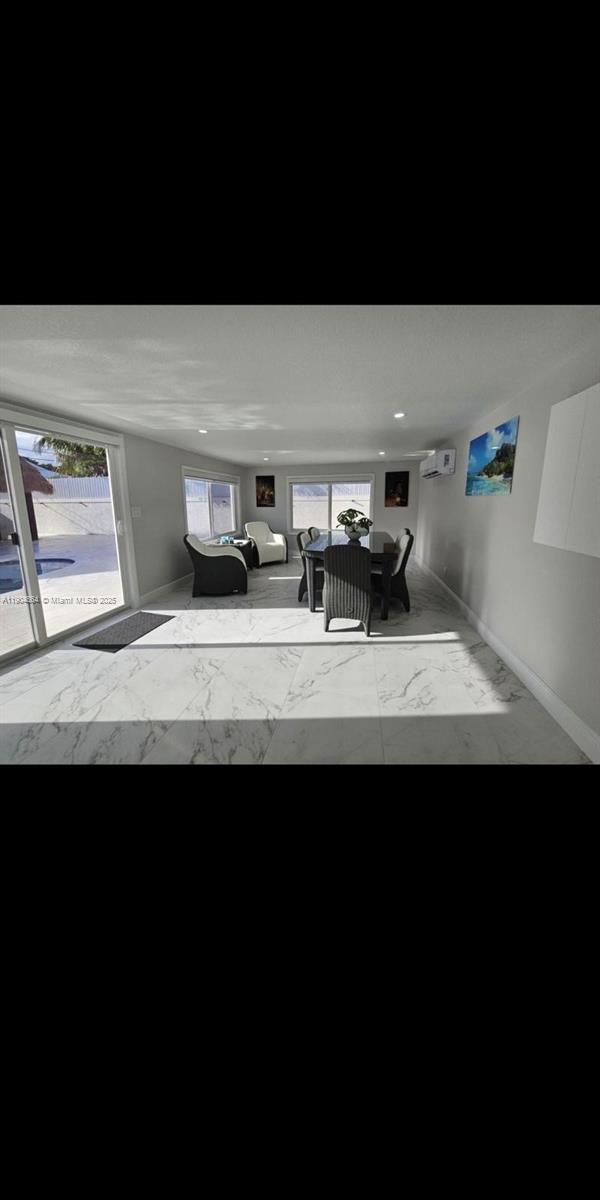 HARBOR SHORES - Residential