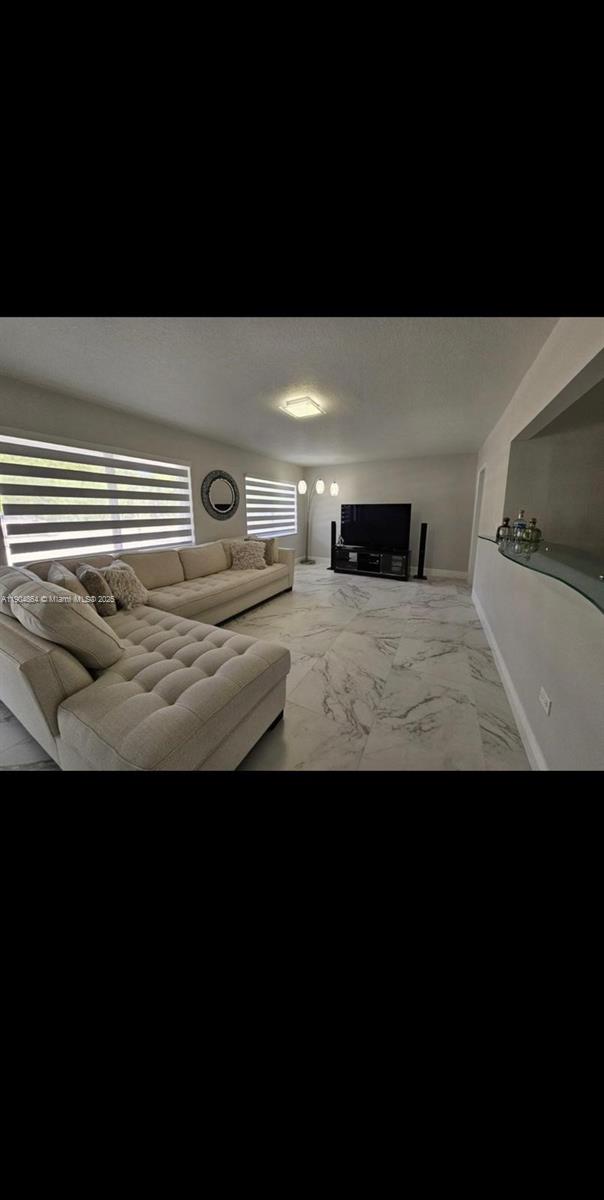 HARBOR SHORES - Residential