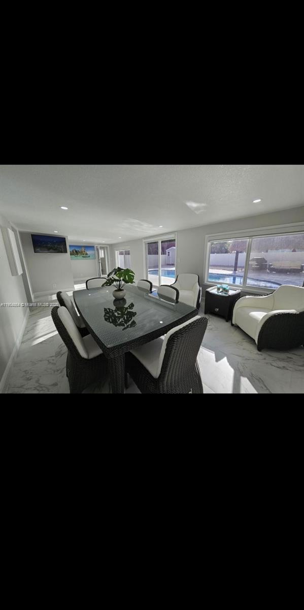 HARBOR SHORES - Residential