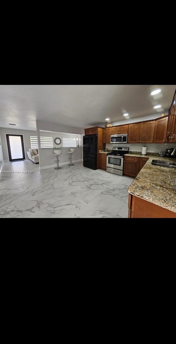 HARBOR SHORES - Residential