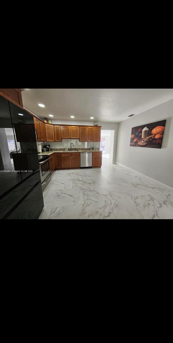 HARBOR SHORES - Residential