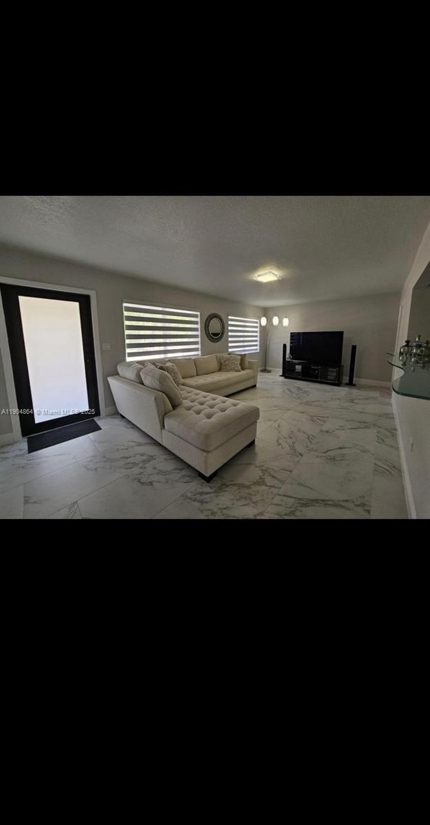 HARBOR SHORES - Residential