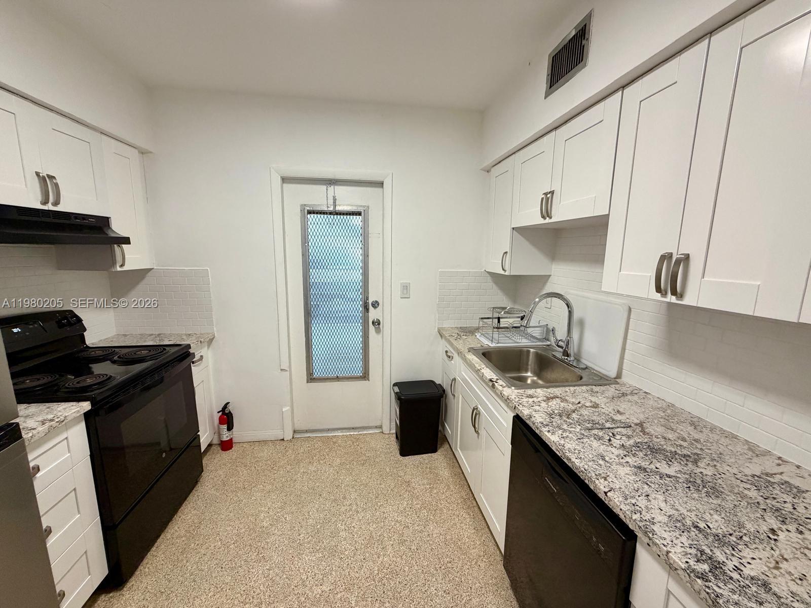 BAY HARBOR ISLAND - Residential Lease