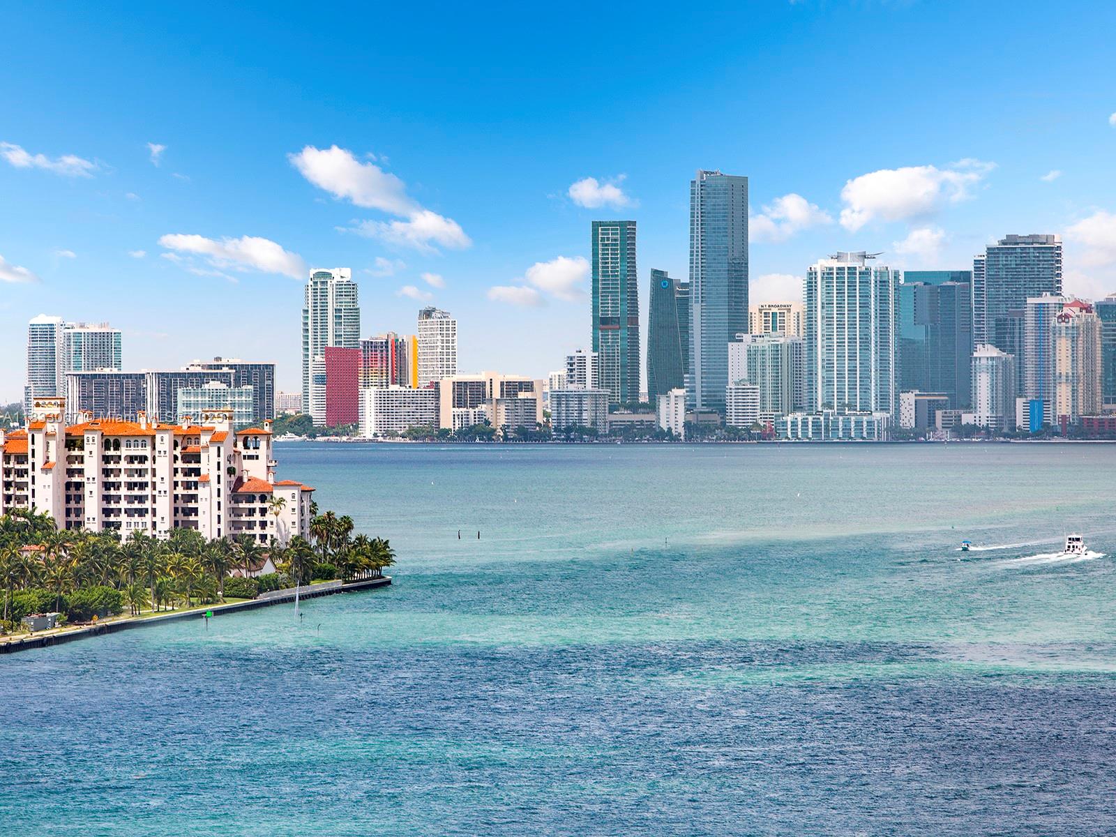 100 S Pointe Dr 801