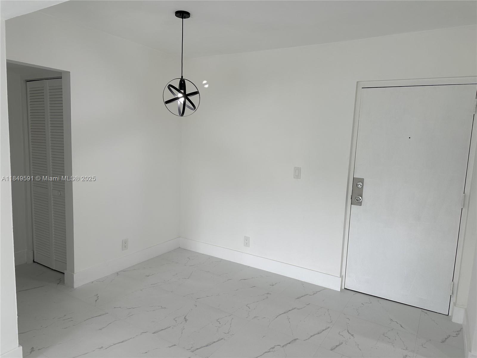 CASA DEL RIO CONDO - Residential Lease