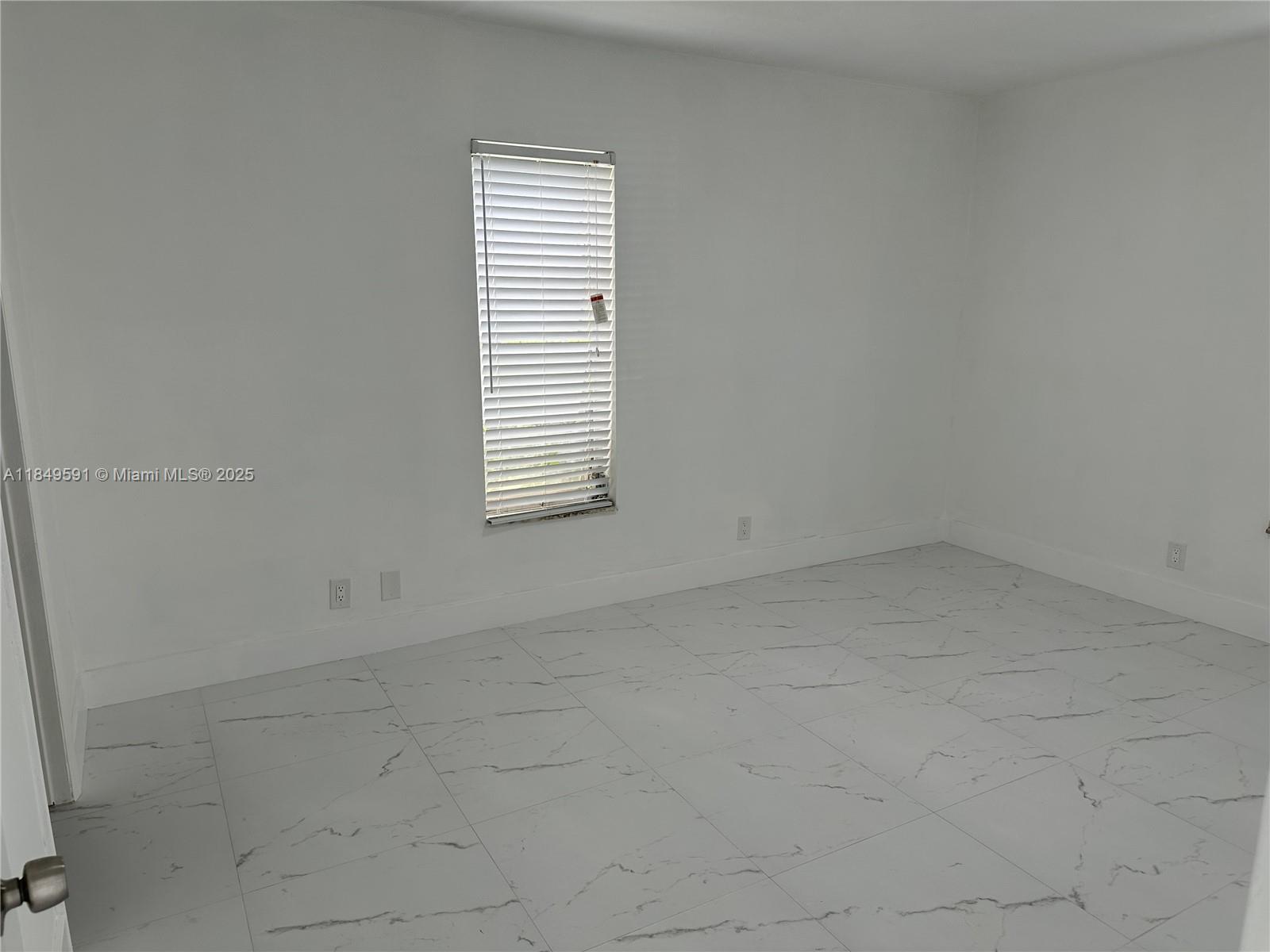 CASA DEL RIO CONDO - Residential Lease
