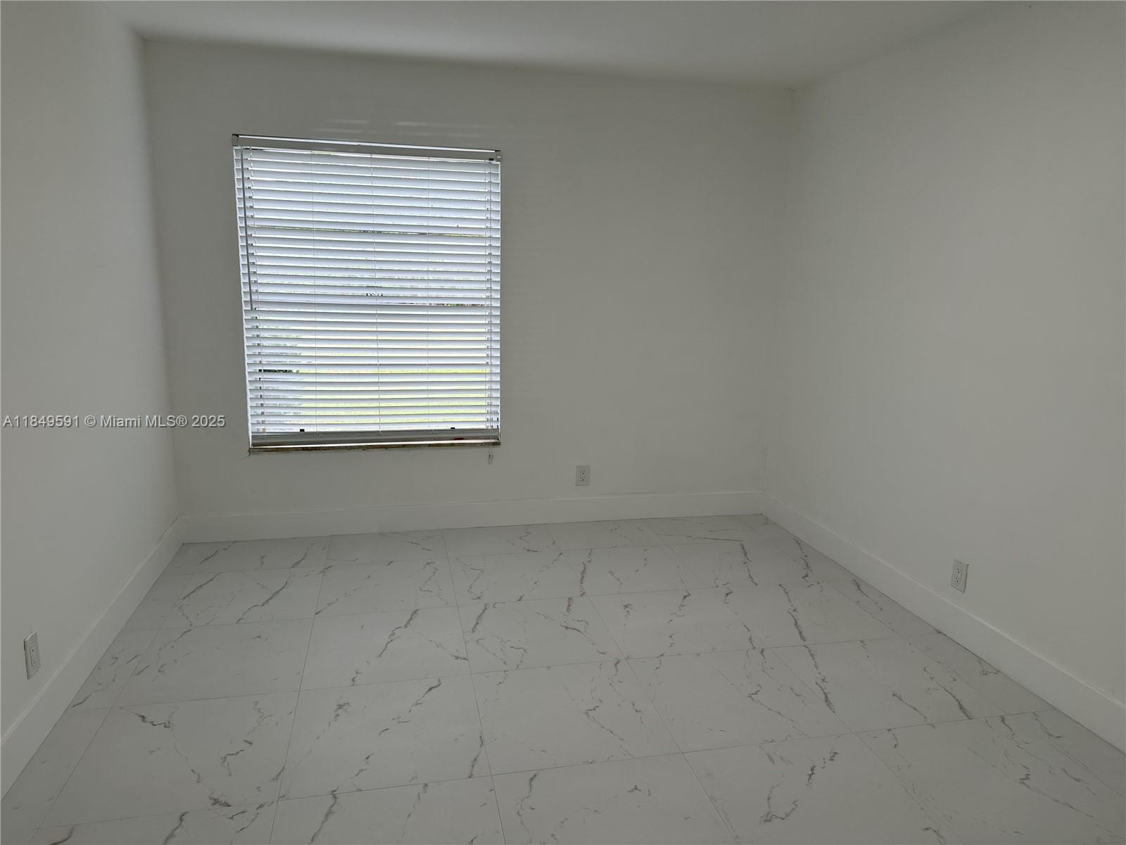 CASA DEL RIO CONDO - Residential Lease