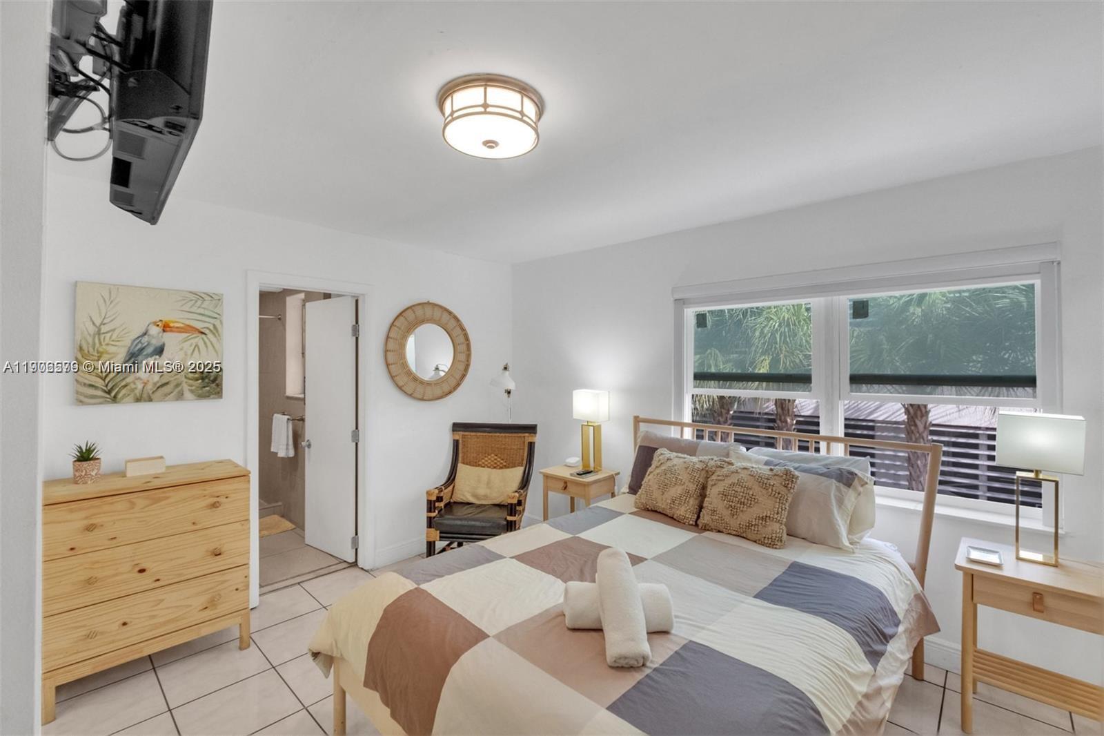 LAWRENCE ESTATE LAND COS - Residential Lease