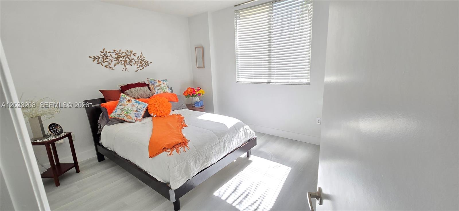 VENTURE AT AVENTURA WEST - Residential