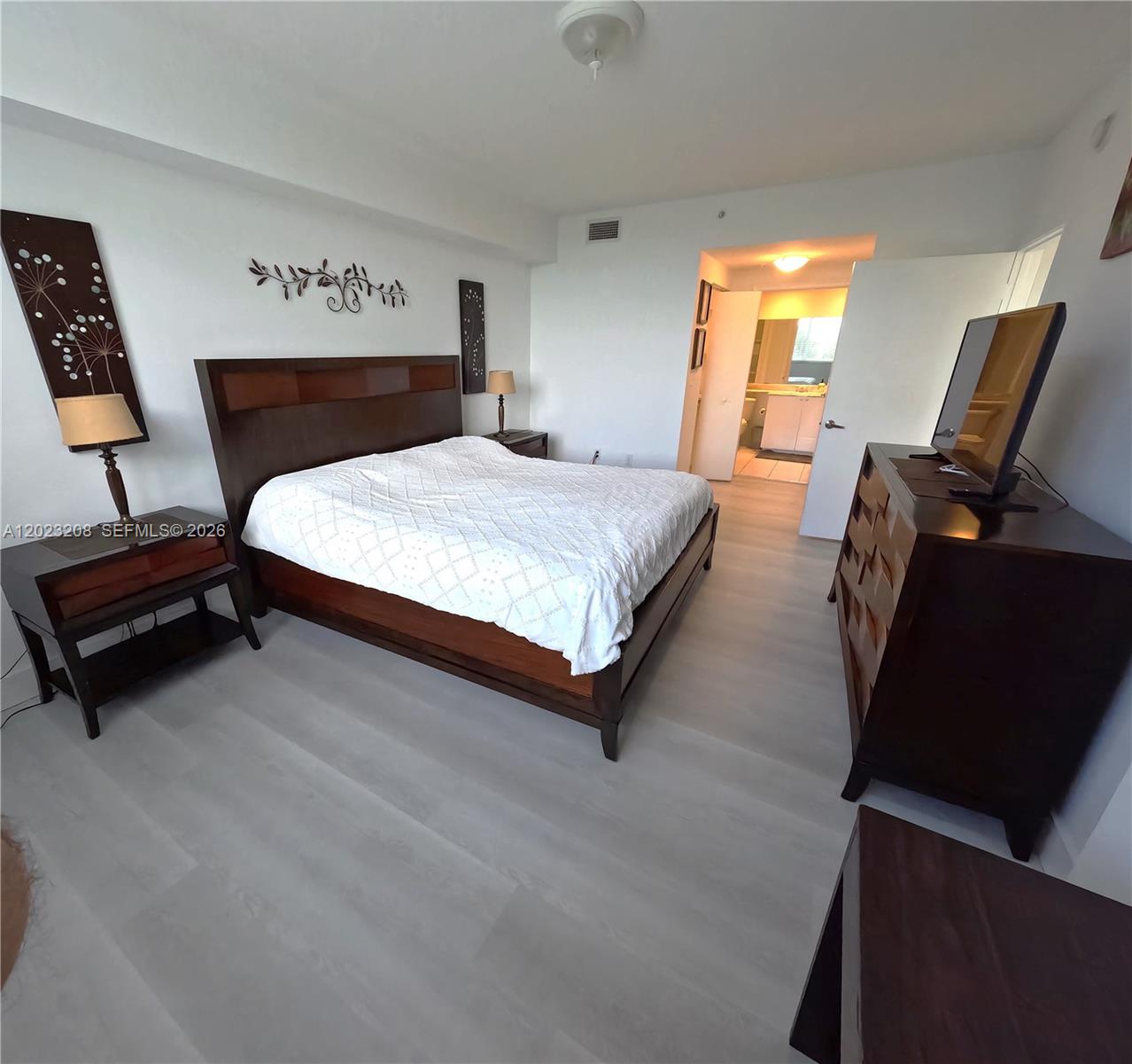 VENTURE AT AVENTURA WEST - Residential